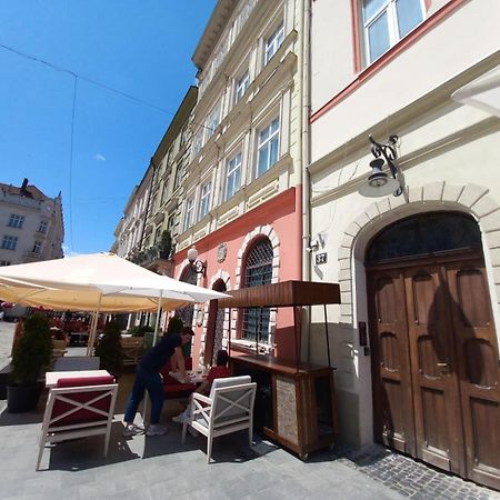 Peaceful Studio On Rynok Square Лвив Екстериор снимка