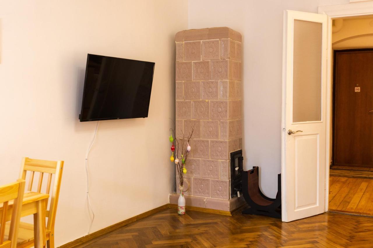 Peaceful Studio On Rynok Square Лвив Екстериор снимка