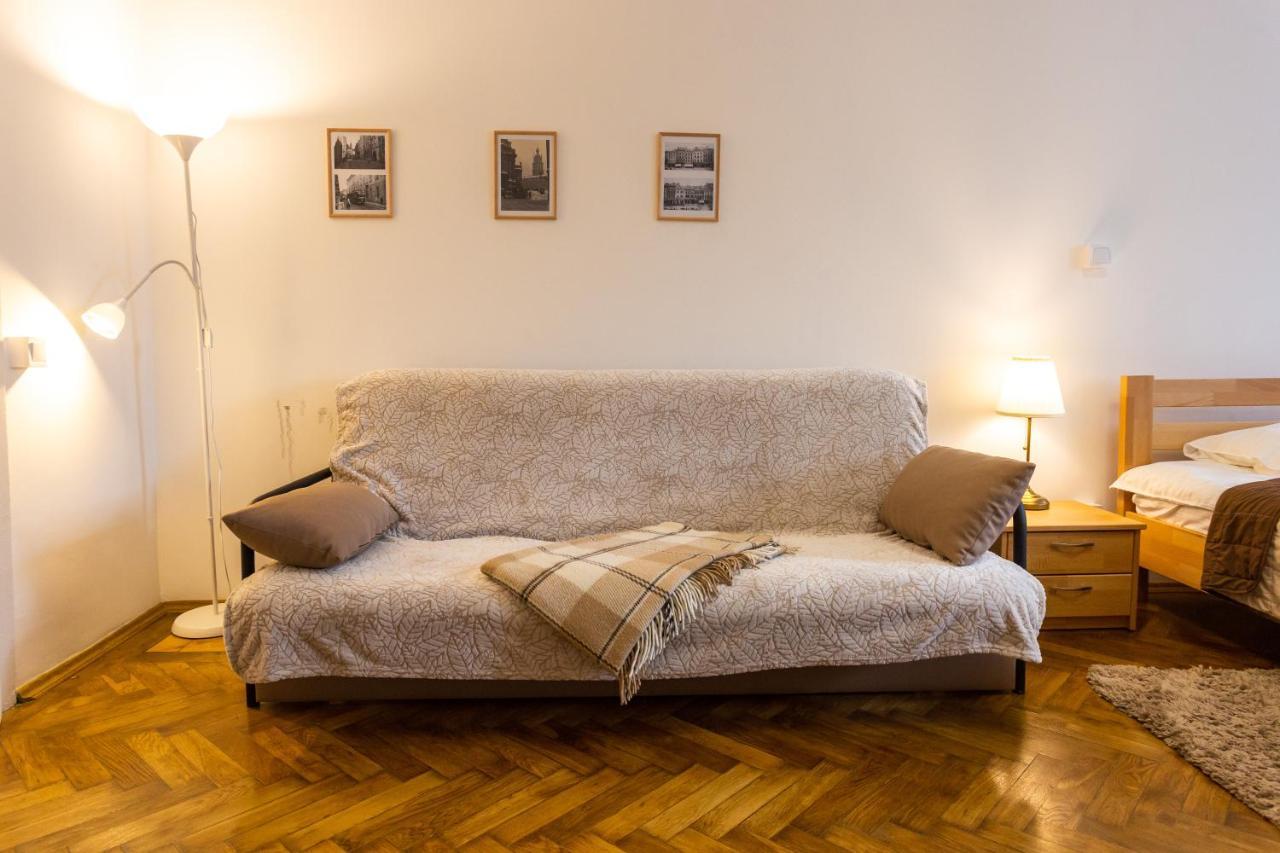 Peaceful Studio On Rynok Square Лвив Екстериор снимка