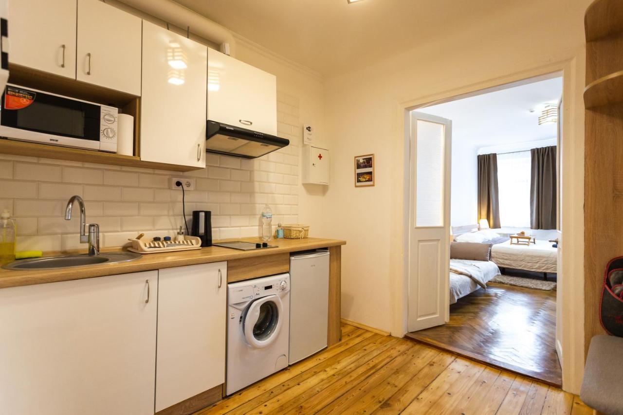 Peaceful Studio On Rynok Square Лвив Екстериор снимка