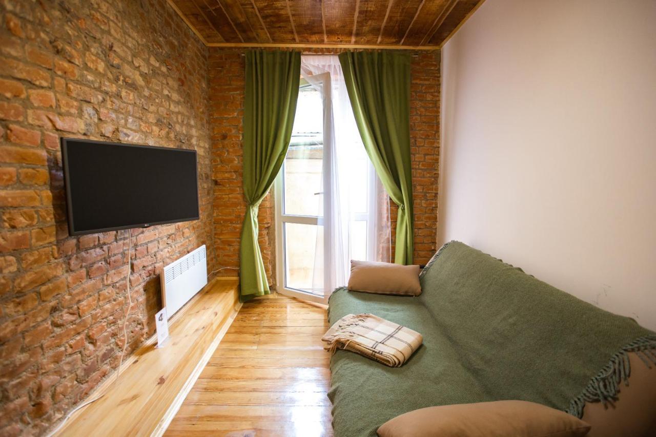 Peaceful Studio On Rynok Square Лвив Екстериор снимка